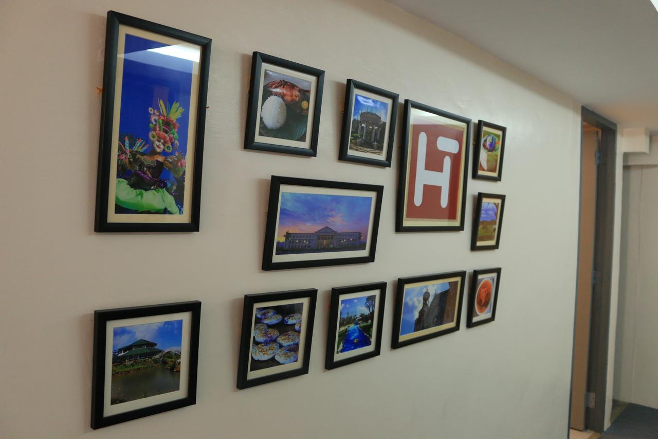 Hometown Hotel - Lacson Bacolod Esterno foto