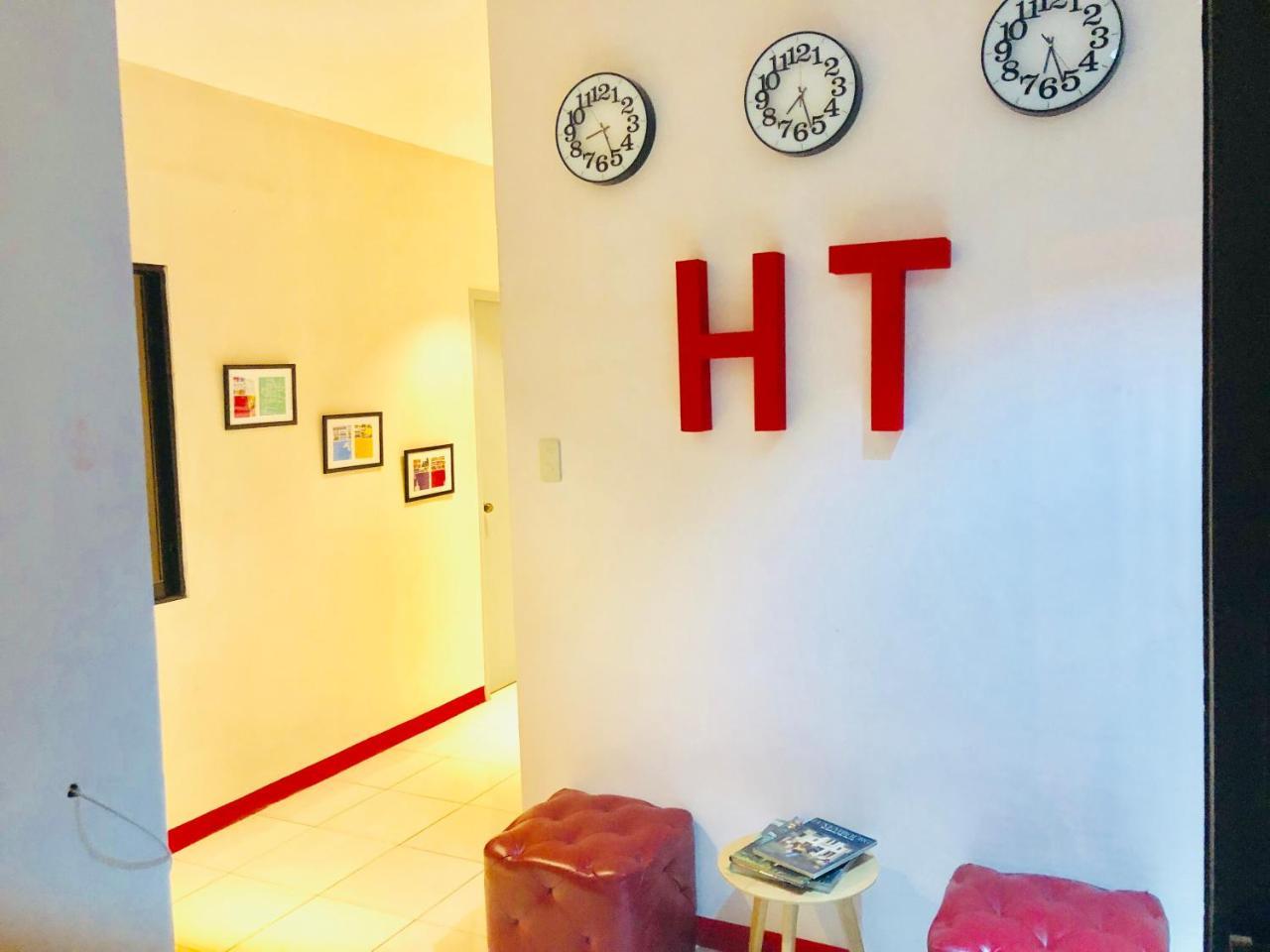 Hometown Hotel - Lacson Bacolod Esterno foto